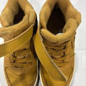 Nike brown Nike high-top trainers #sneakers Size 10.5C Great condition. SKU19